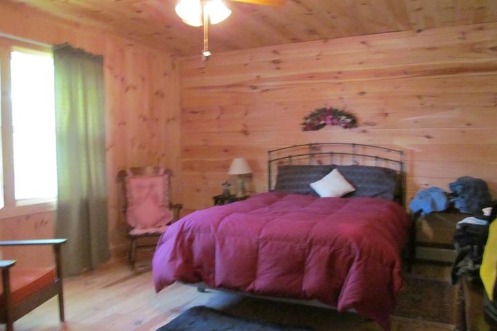 Pet Friendly Comfy Home in the Adirondacks