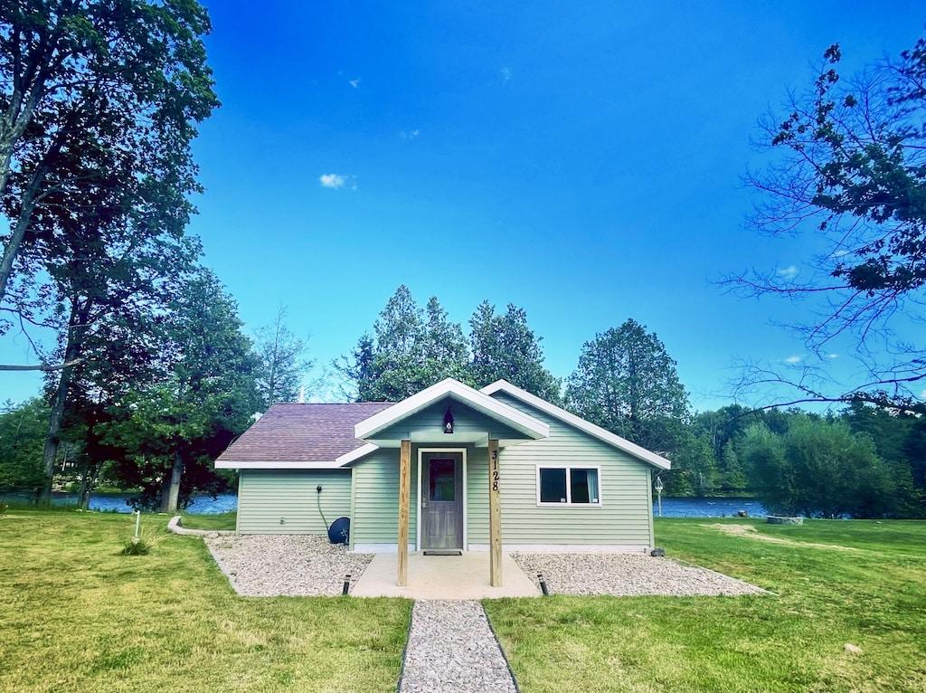 Scenic & Secluded Cottage on Escanaba River Pet Policy