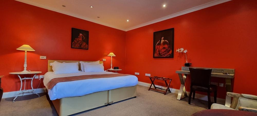 Pet Friendly Buccleuch and Queensberry Arms Hotel