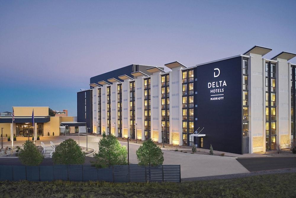 Pet Friendly Delta Hotels by Marriott Denver Thornton