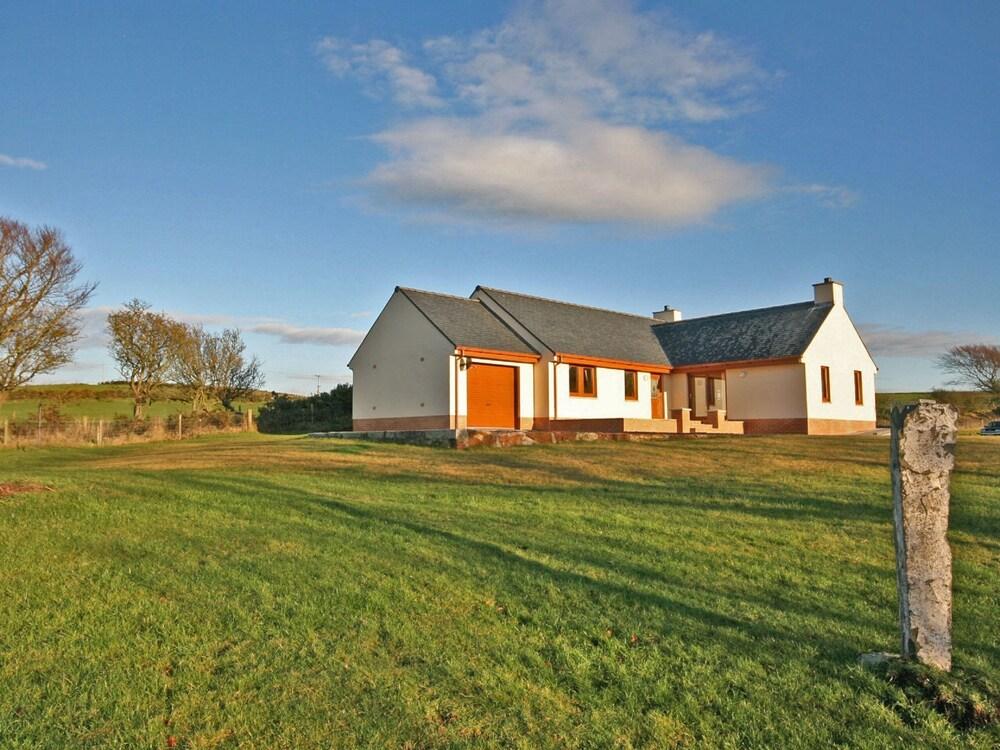 Pet Friendly Modern Country Holiday House 
