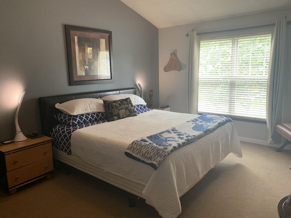 3BR Home in Apex North Carolina Pet Policy