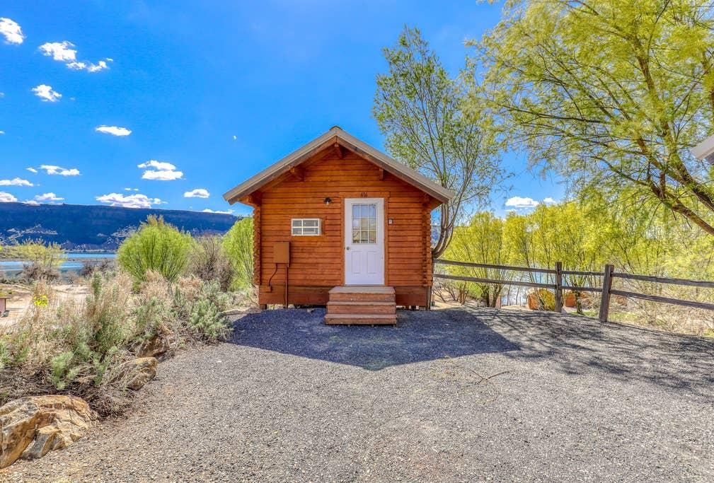 Pet Friendly Coulee Airbnb Rentals