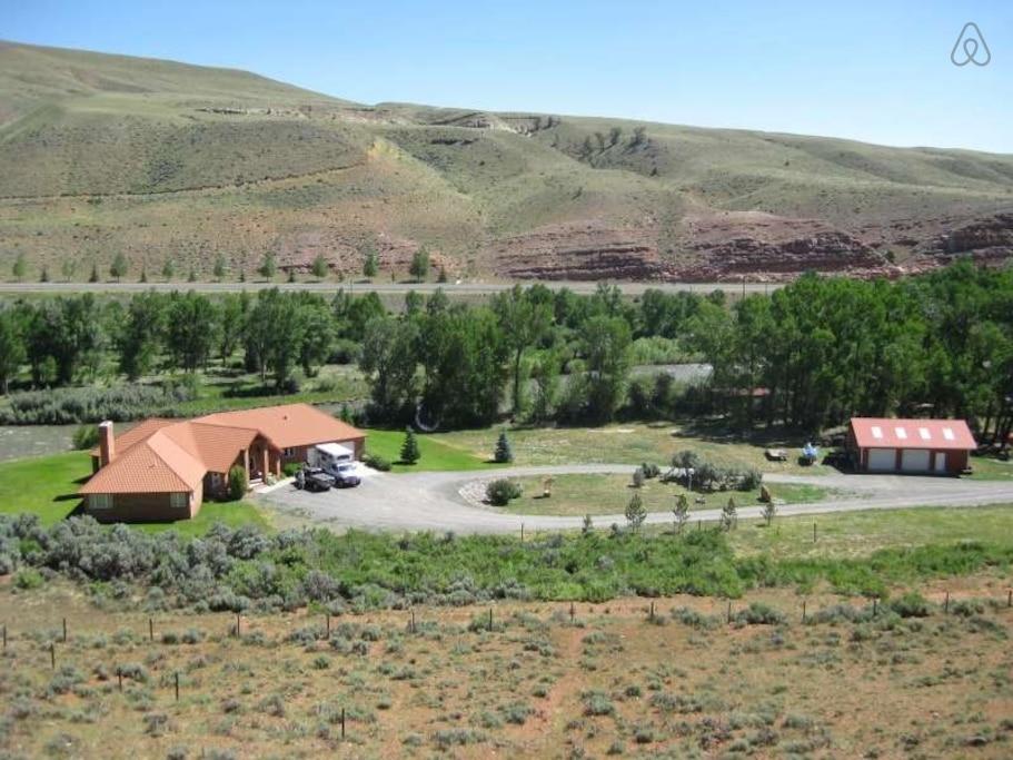 Dubois Airbnb Rentals Pet Policy