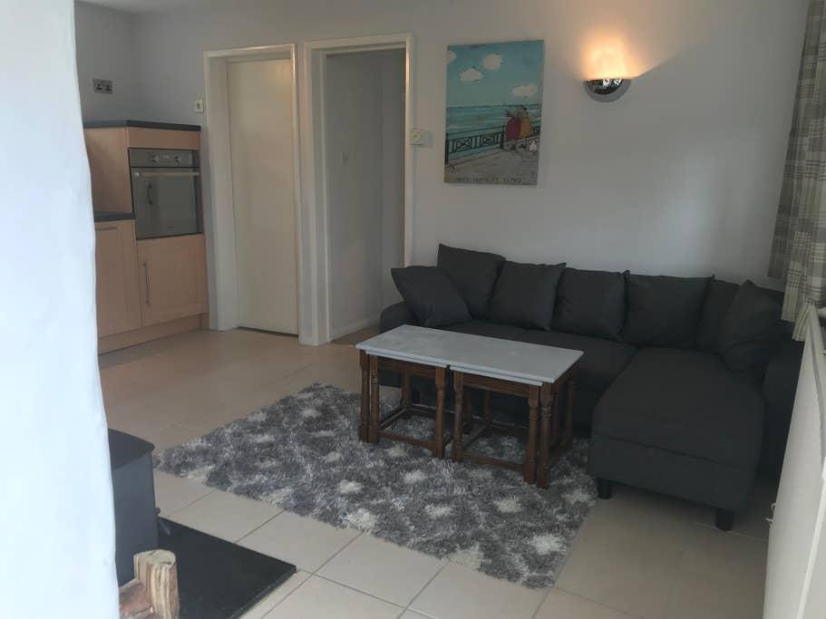 Newton Abbot Airbnb Rentals Pet Policy