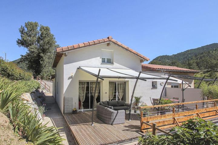 Pet Friendly Nice Home in Espenel with Wifi & 2 Bedrooms