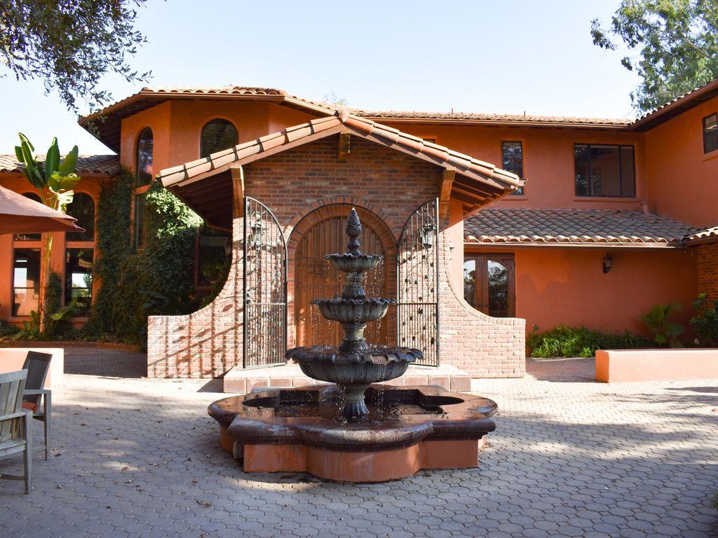 Retreat at Redsmith Ranch Pet Policy