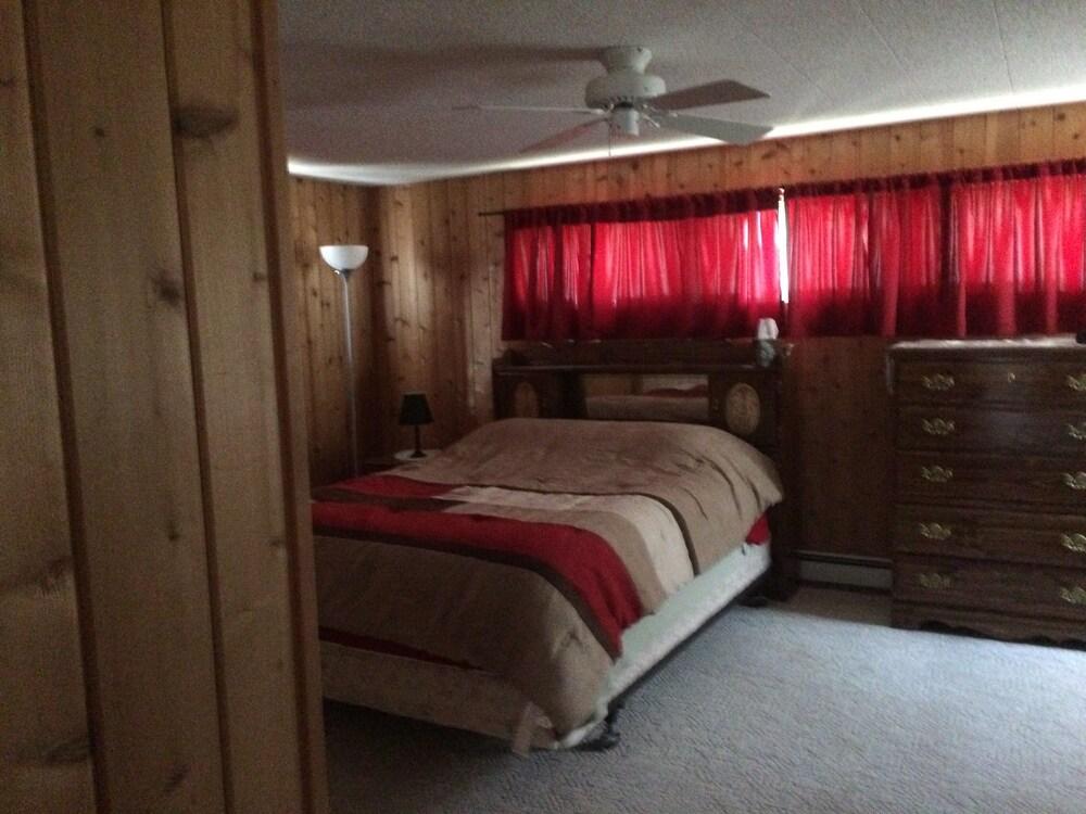 Pet Friendly Saint Helen Getaway