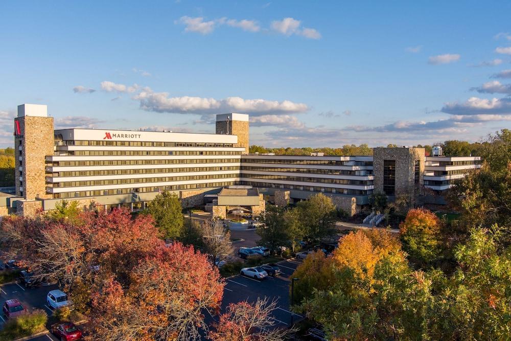 Lexington Griffin Gate Marriott Golf Resort and Spa Pet Policy