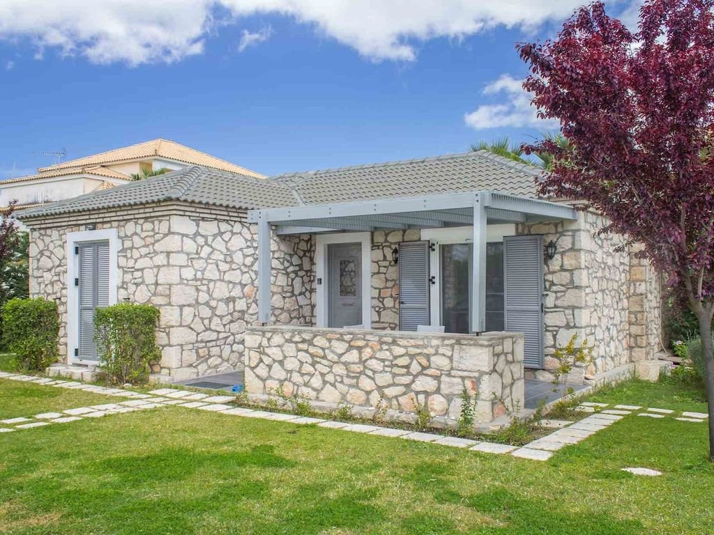 Picture of a dog friendly VRBO in Kalamaki.