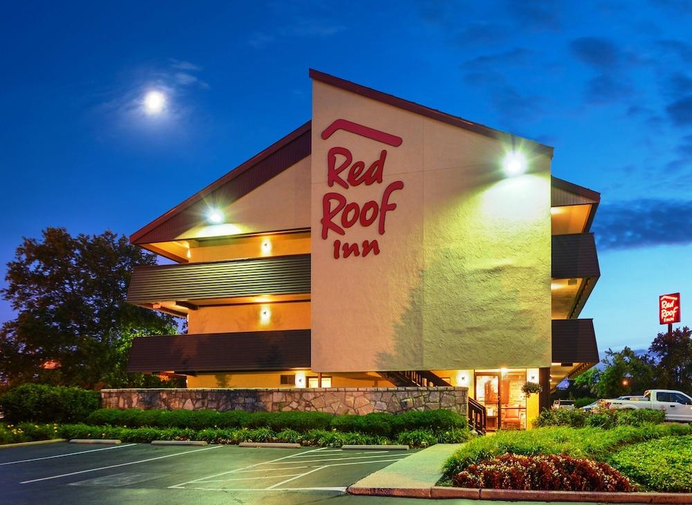 Pet Friendly Red Roof Inn Louisville Fair and Expo