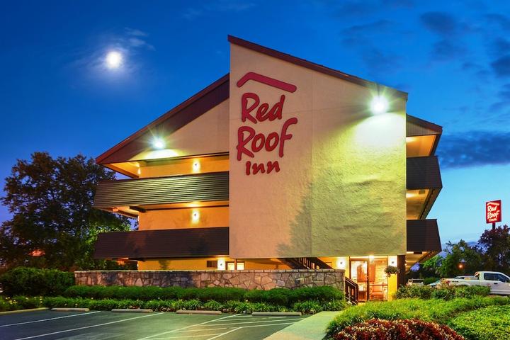 Pet Friendly Red Roof Inn Louisville Fair and Expo