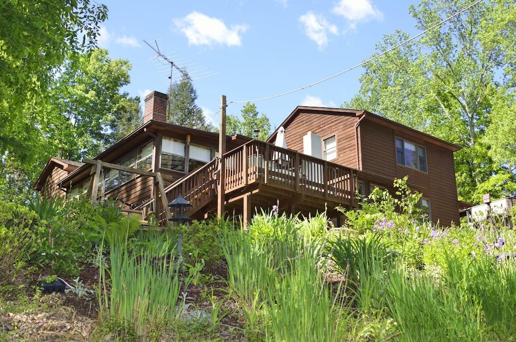 Pet Friendly Rentals For Christmas Week Bedford County Va 2022 Pet Friendly Vacation Rentals In Virginia - Bringfido