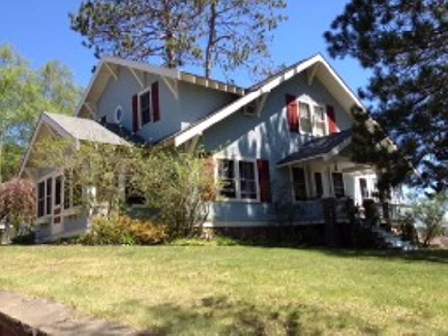 bayfield cottage rentals pet friendly