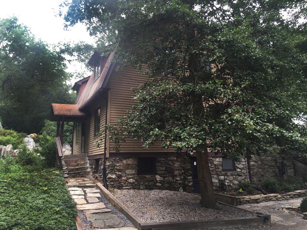 Pet Friendly Hotels In Morrisville Pa Bringfido