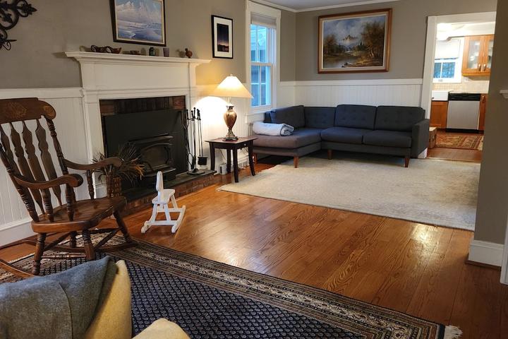 Pet Friendly Charming & Historic Family Getaway in Stony Brook