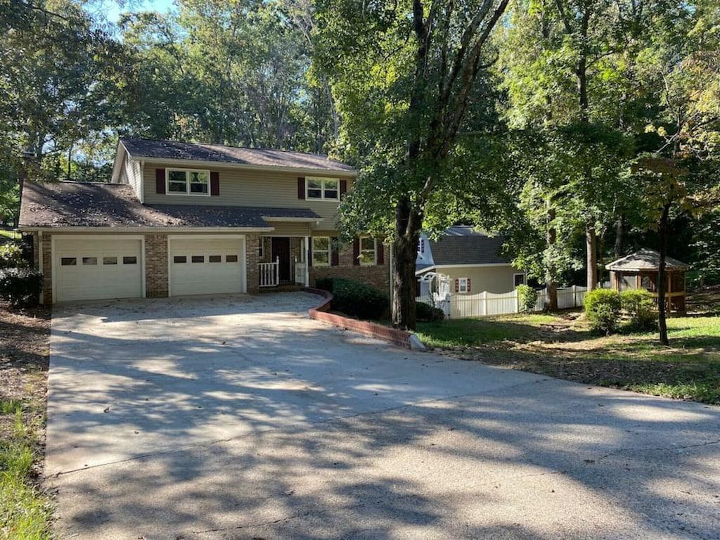 5BR House in Downtown Dahlonega Pet Policy