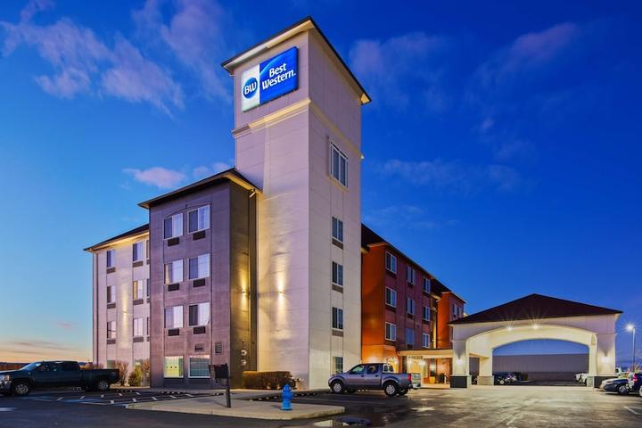 Pet Friendly Best Western Crater Lake Highway White City/Medford