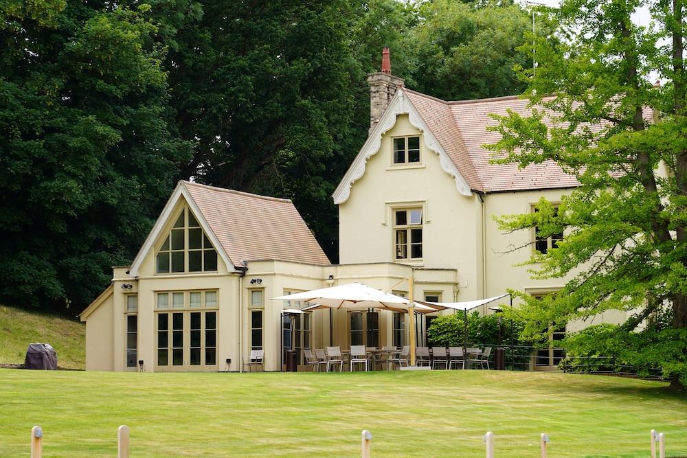 Pet Friendly Talbooth House & Spa