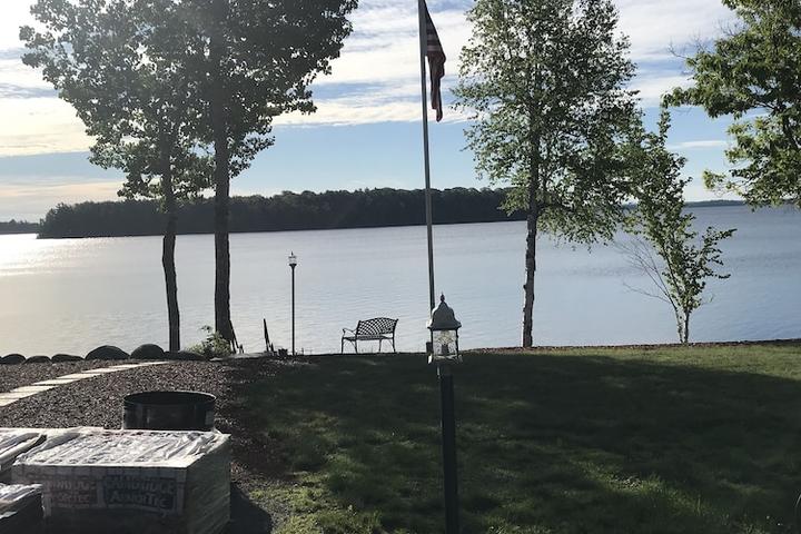 Pet Friendly Waterfront 2/1 Apartment with Fire Pit