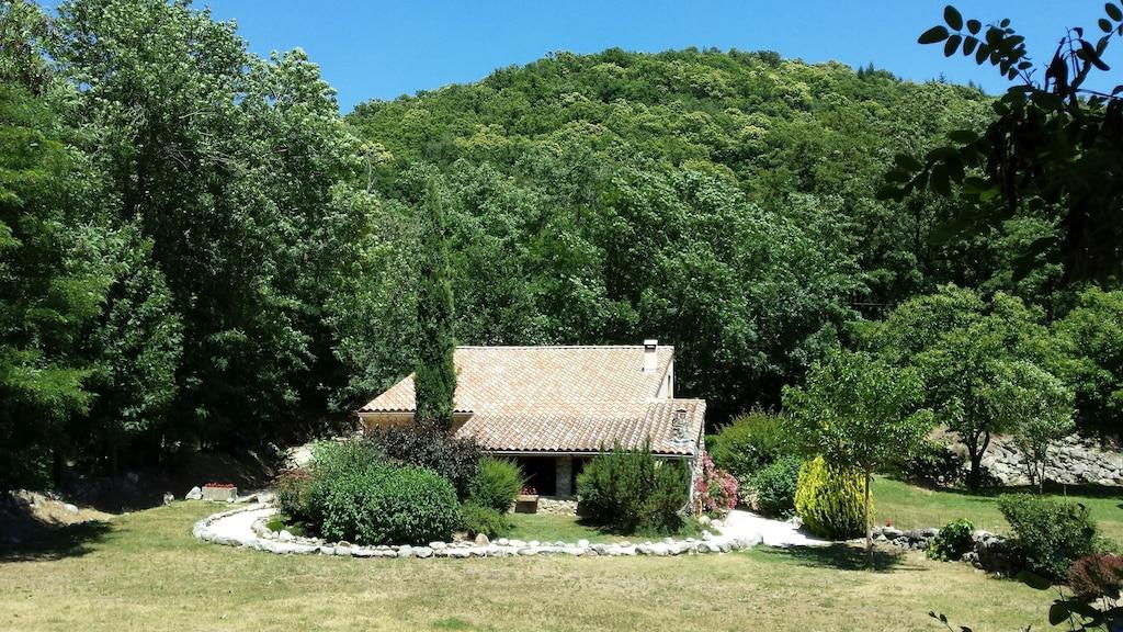 Pet Friendly 3/2 with Covered Terrace in La Baume Valley
