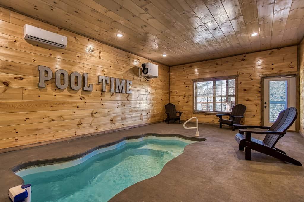 Pet Friendly Awesome 3BR Smoky Mountain Pool Cabin