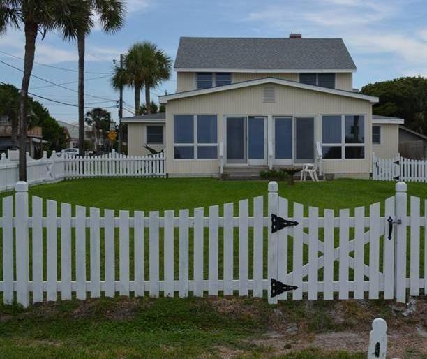 Beautiful Classic Home Near Dedicated Beach Pet Policy