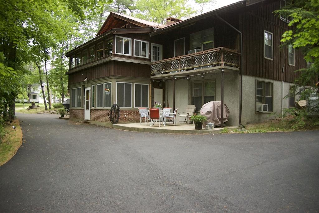 North Conway Village Chalet Pet Policy