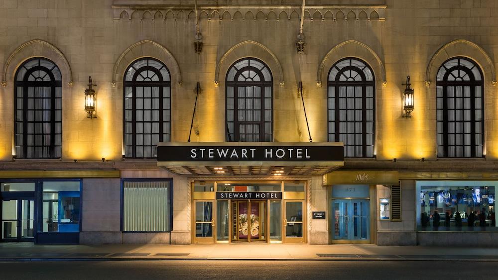 Pet Friendly Stewart Hotel