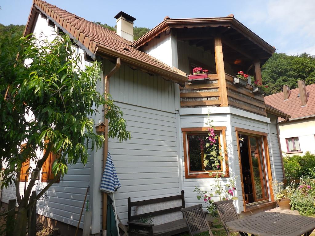 Pet Friendly Gîte of the Flowered Wood