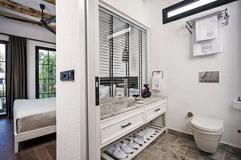 Savra Bodrum Pet Policy