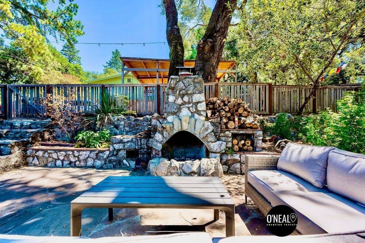 Pet Friendly Rustic Mountain Escape in Santa Cruz Mountains