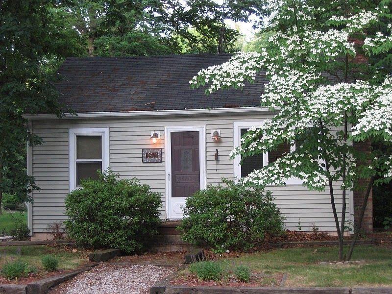 Pet Friendly Hotels In Stevensville Mi Bringfido