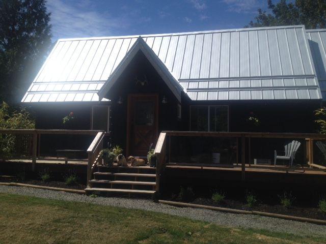 Pet Friendly VRBO Shawnigan Lake