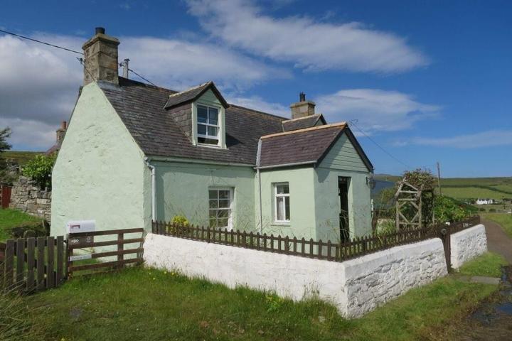 Pet Friendly Traditional Crofter's Cottage