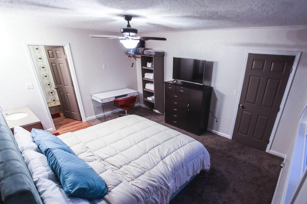 Kingston East the Wing Pet Policy