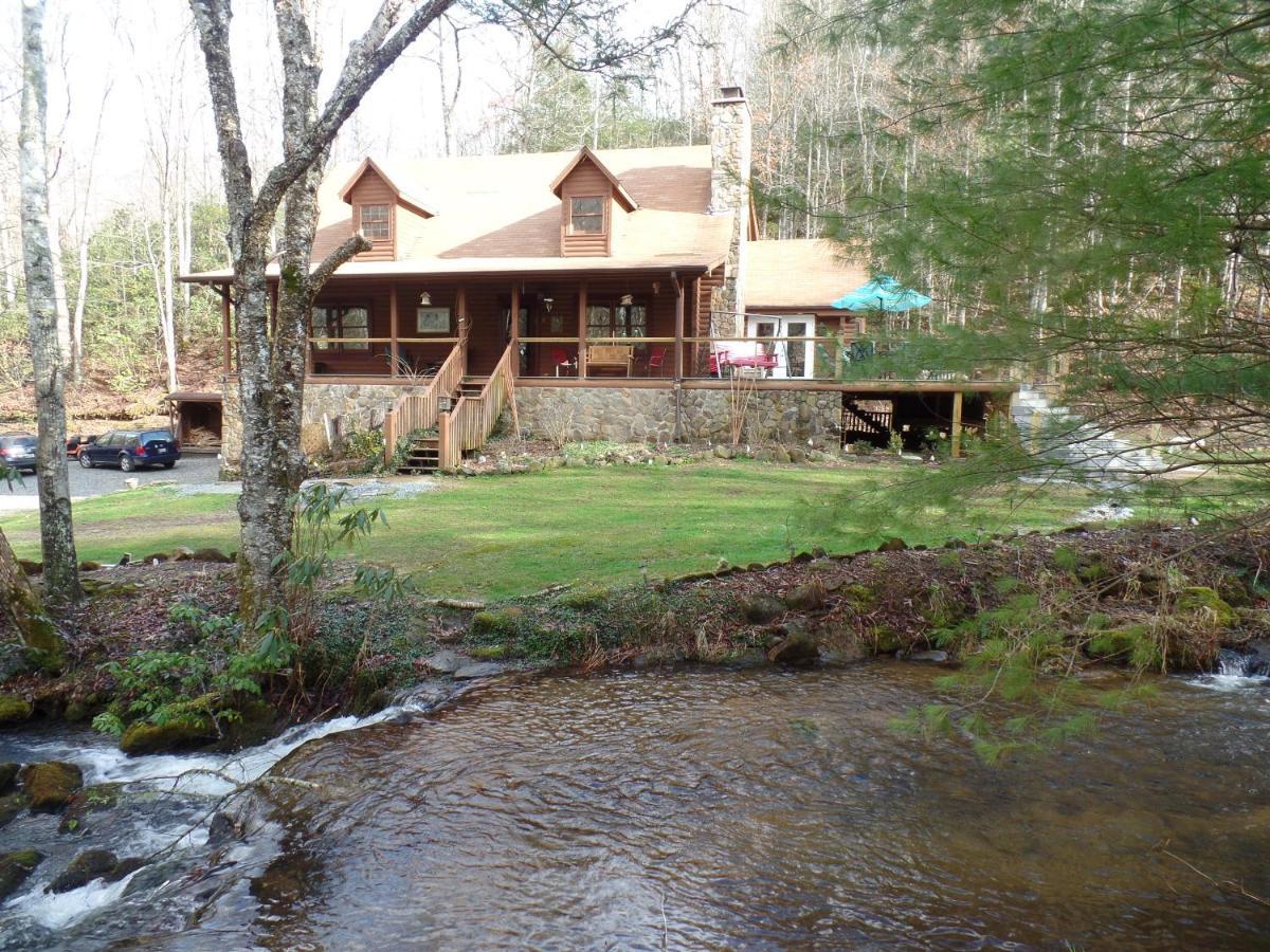 Pet Friendly Creekside Paradise Bed and Breakfast