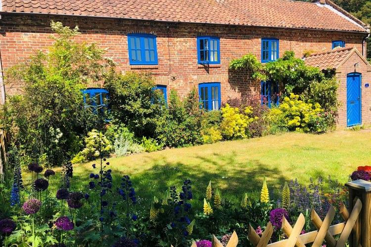 Pet Friendly Hotels Hindolveston BringFido