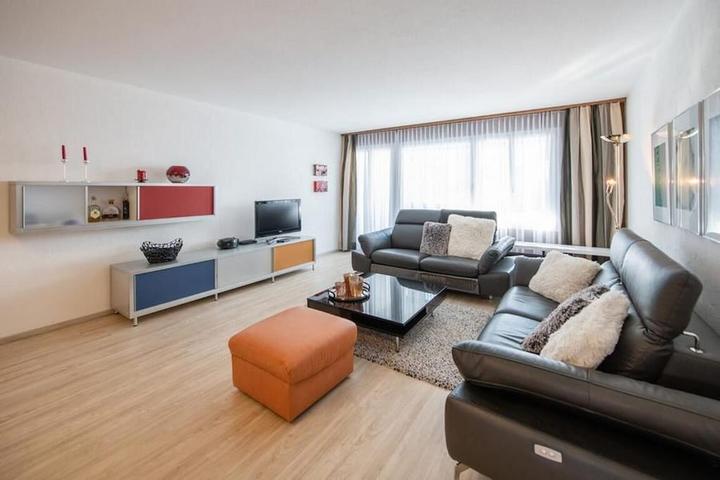 Pet Friendly 2BR Holiday Apartment Davos Dorf 