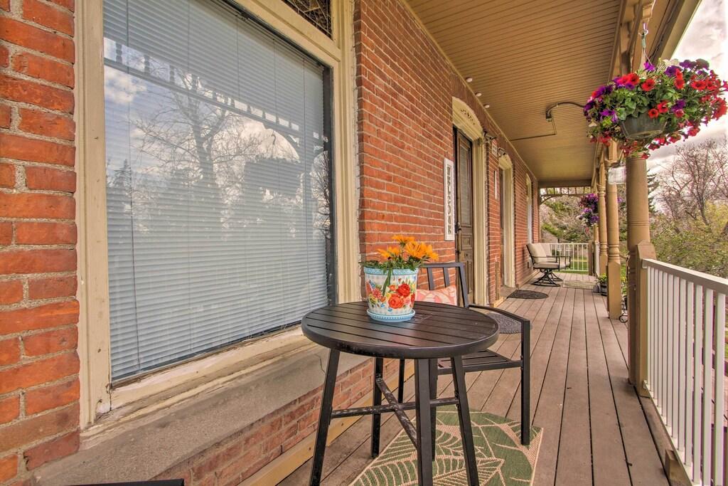 Quaint Helena Apartment Walk to Downtown Pet Policy