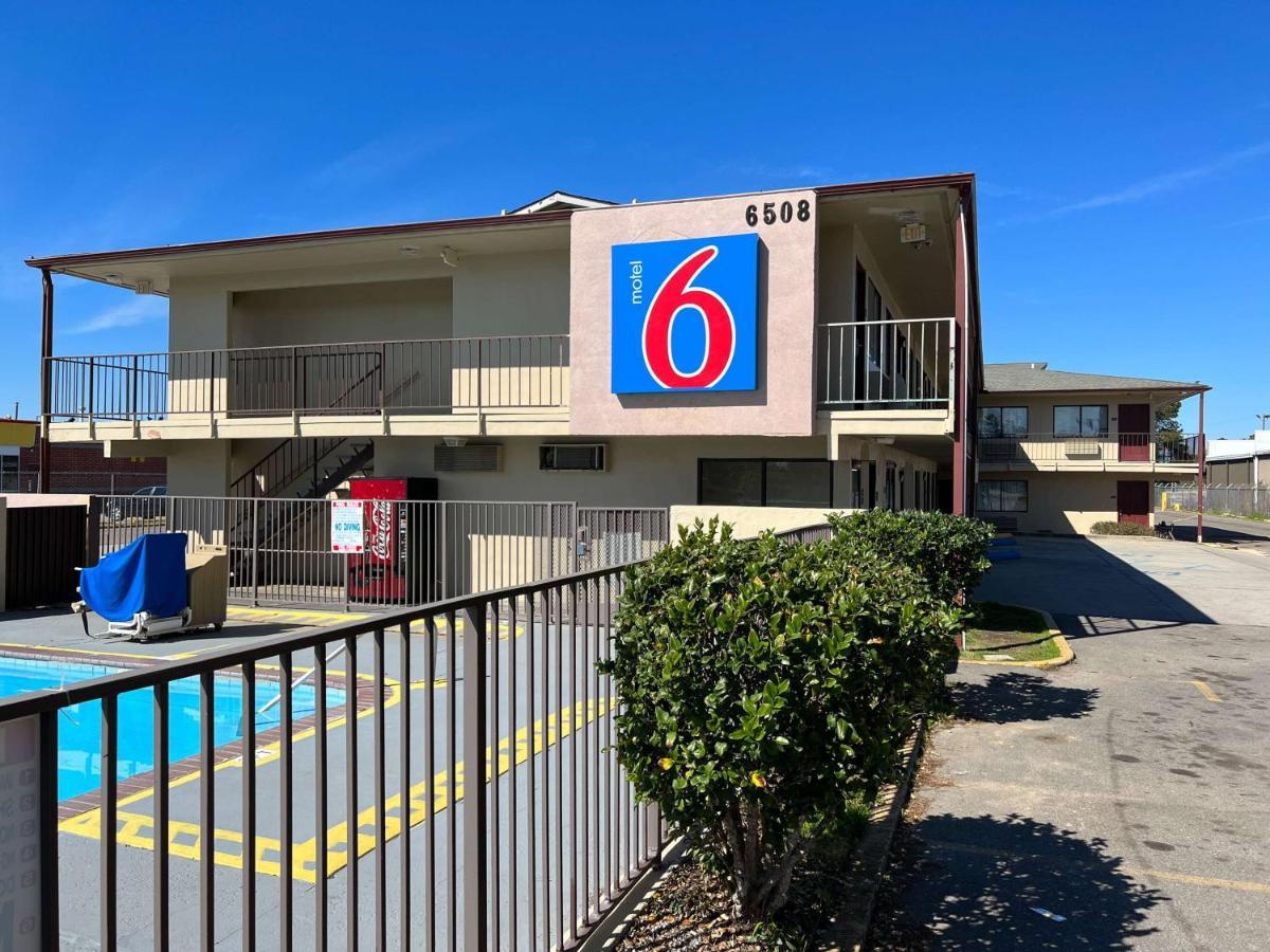 Motel 6 Hattiesburg Pet Policy