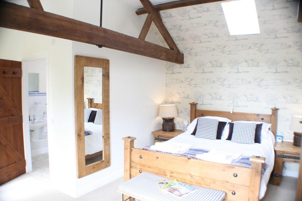 Pet Friendly Luxury Self Catering Cottages in Oxford