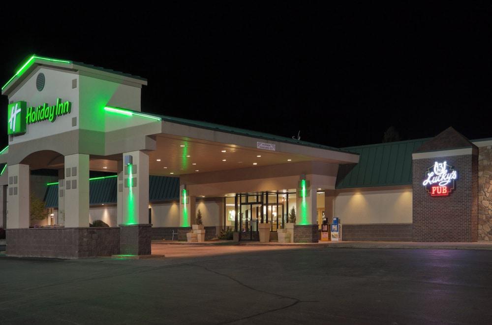 Pet Friendly Holiday Inn Spearfish - Convention Center an IHG Hotel