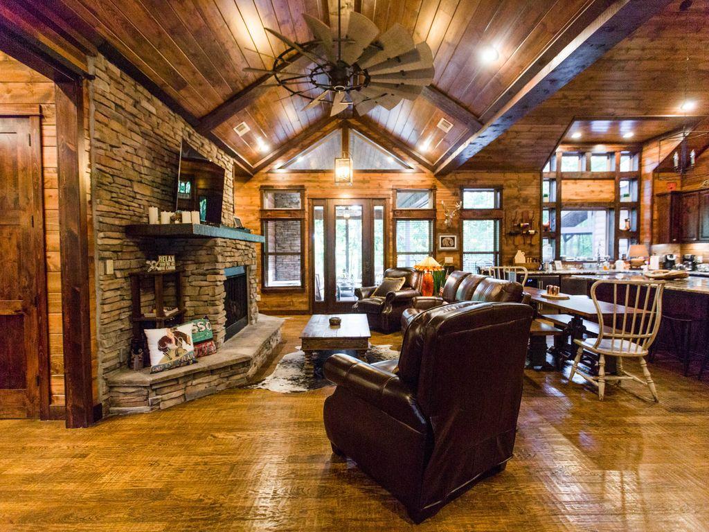 VRBO Broken Bow Pet Policy