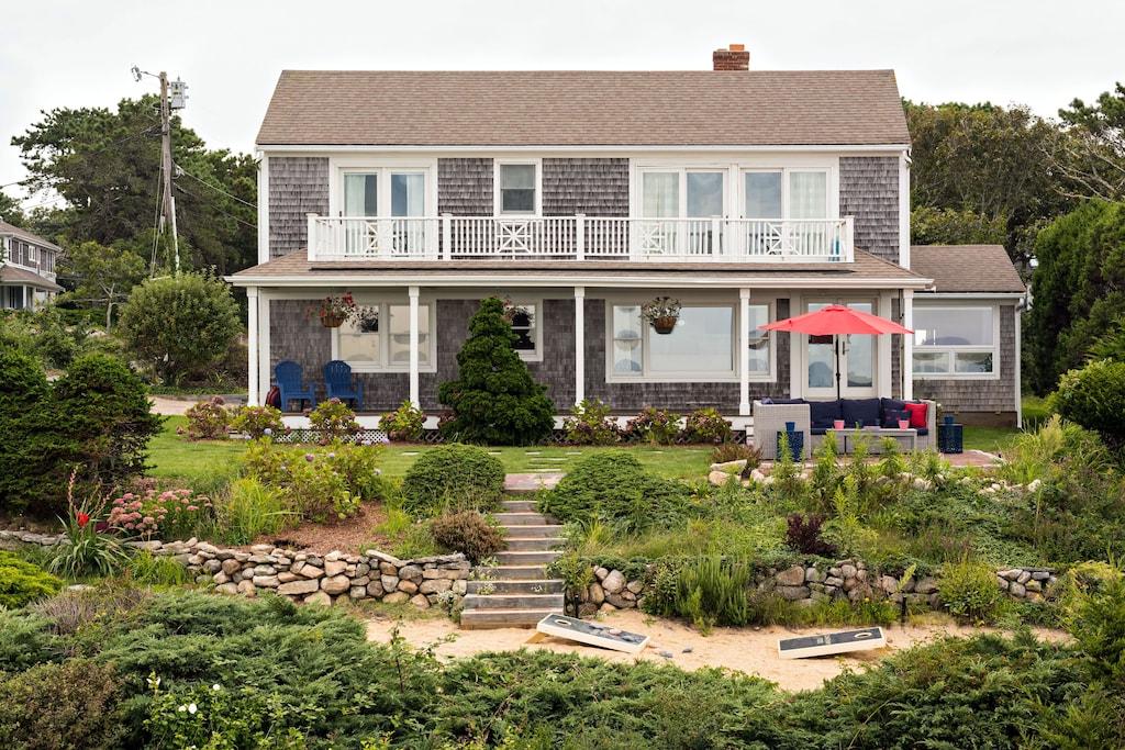 Waterfront House on Cape Cod Pet Policy