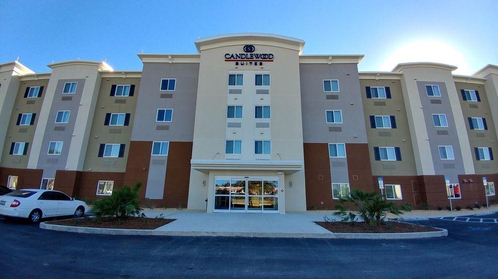 Pet Friendly Candlewood Suites Pensacola University Area