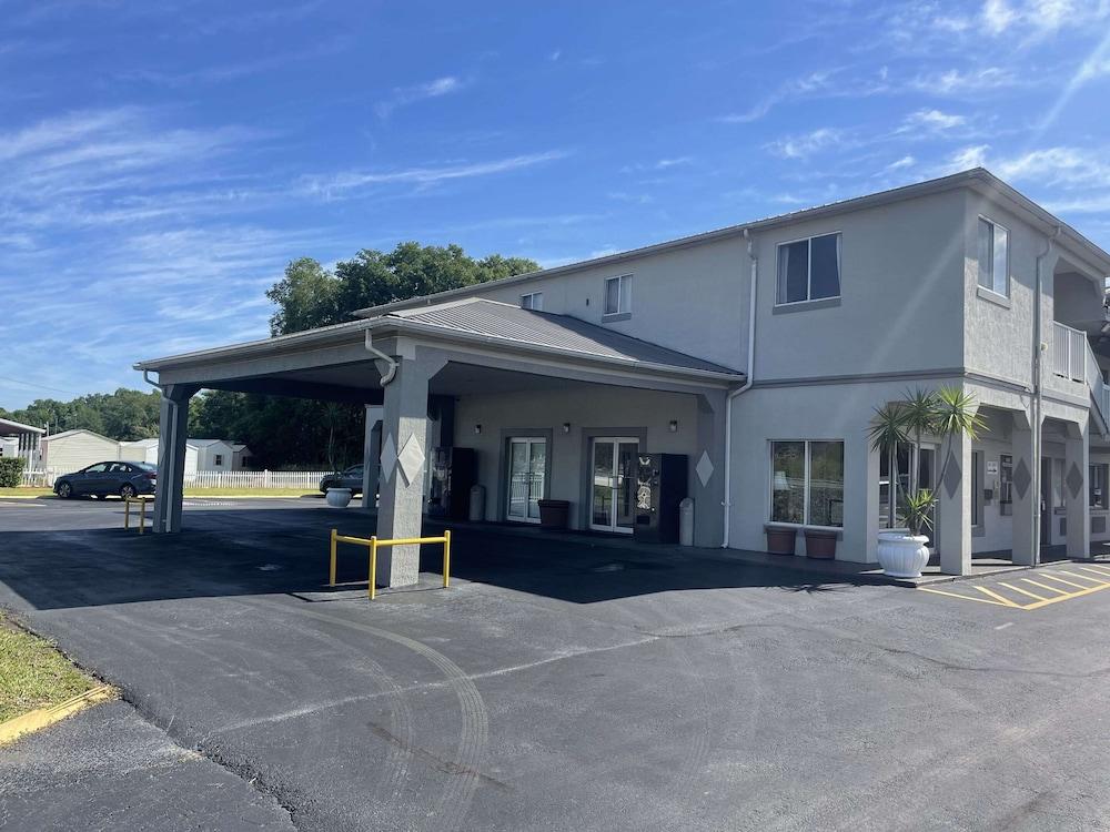 Pet Friendly Rodeway Inn - Lake Wales