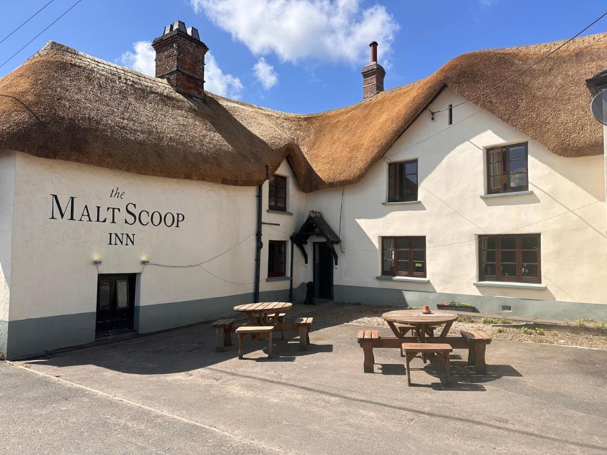 Pet Friendly The Malt Scoop Inn