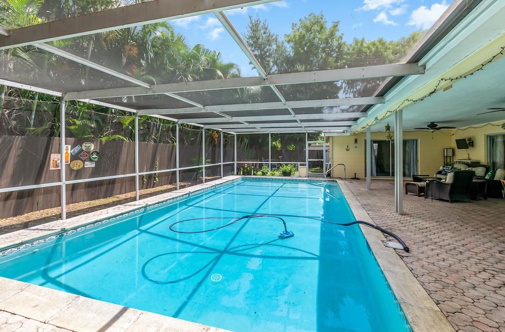 Davis Oasis Pet Policy