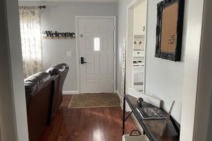 Pet Friendly Cozy Little House Near Downtown Chattanooga